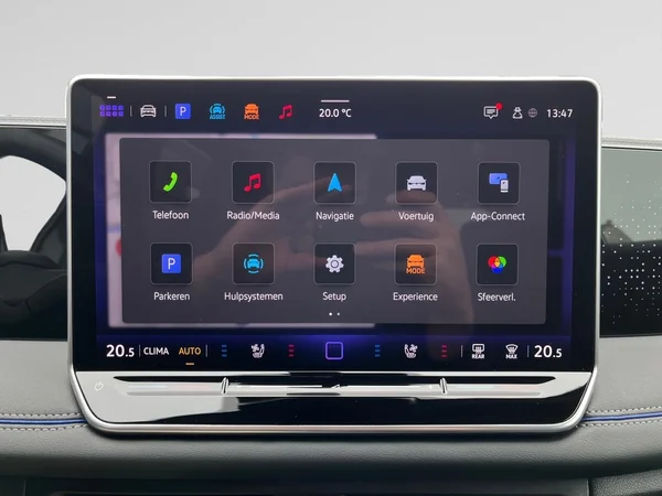 VOLKSWAGEN Tiguan (2025) — foto 4 van 22