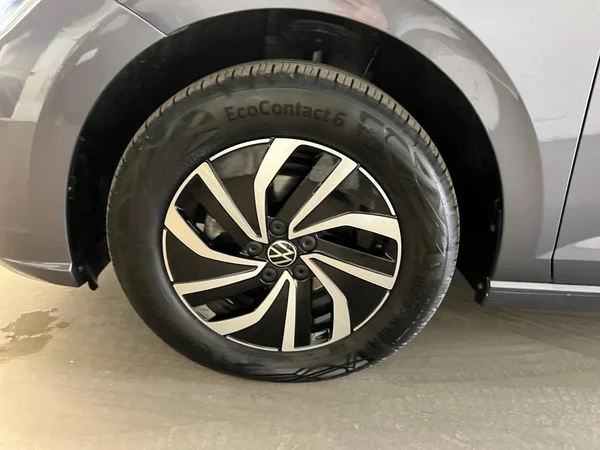 VOLKSWAGEN Polo (2025) — foto 13 van 24