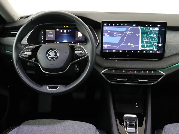 SKODA Octavia Combi (2024) — foto 18 van 20
