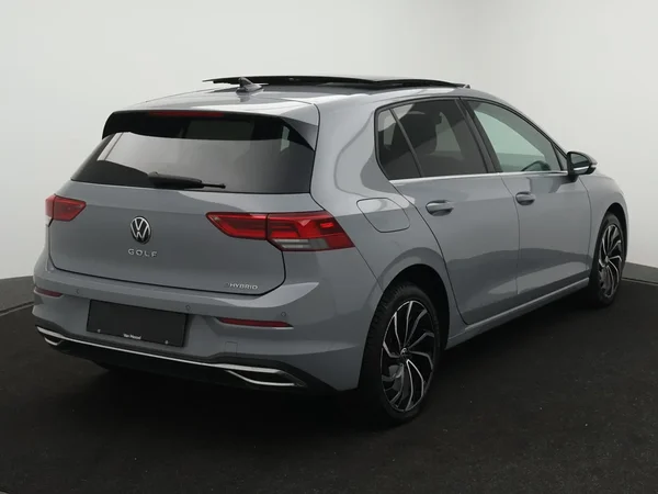 Volkswagen Golf (2024) — foto 12 van 29