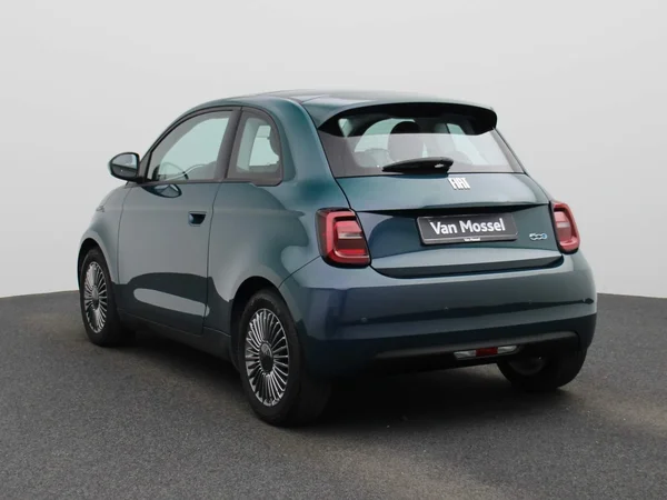 Fiat 500e (2022) — foto 12 van 36
