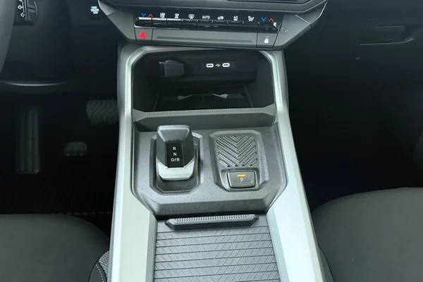 Dacia Bigster Hybrid (2026) — foto 4 van 17