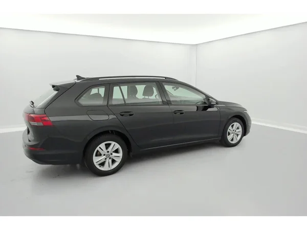 VOLKSWAGEN Golf VIII SW (2022) — foto 29 van 36