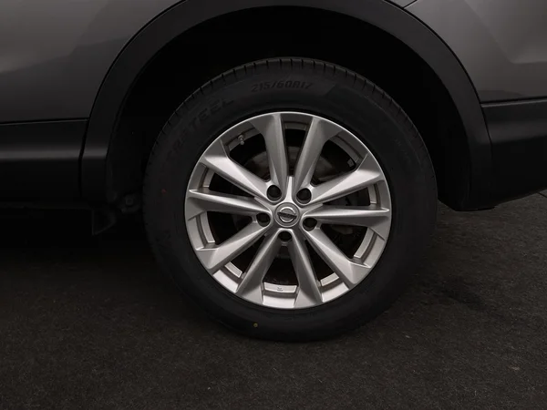 NISSAN Qashqai (2015) — foto 7 van 23