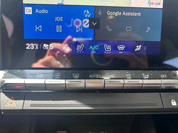 Renault Symbioz (2026) — foto 13 van 31