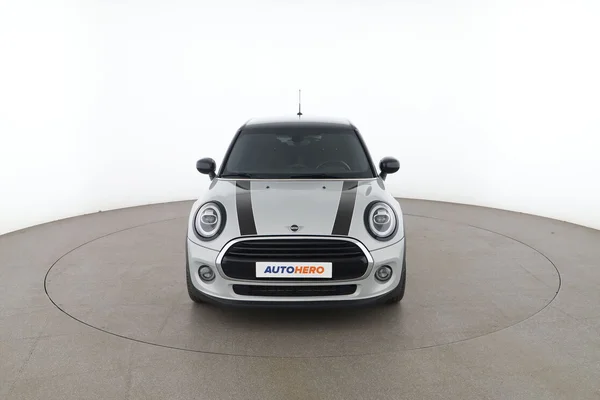 MINI Mini (2020) — foto 15 van 16