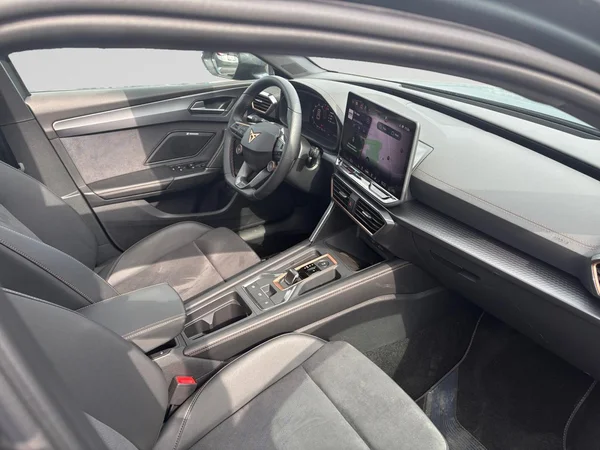 CUPRA Leon e-Hybrid (PHEV) (2025) — foto 9 van 23