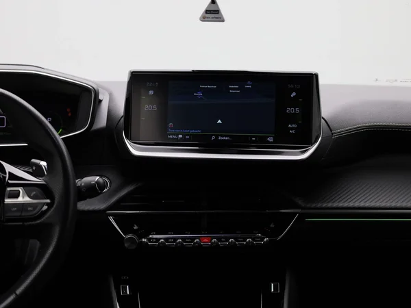 Peugeot 2008 (2022) — foto 43 van 43