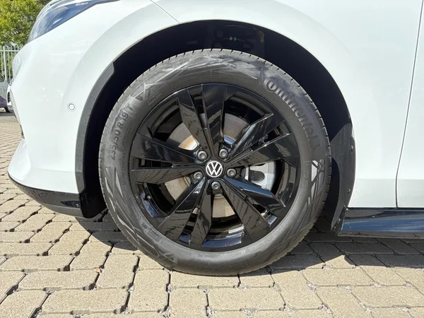 VOLKSWAGEN ID.7 Tourer (2026) — foto 16 van 24