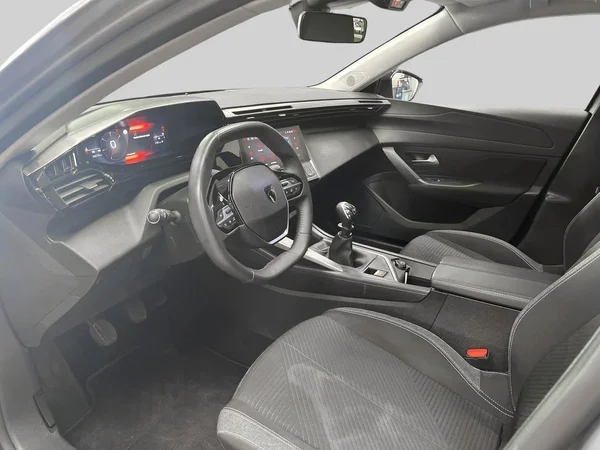 Peugeot 308 (2022) — foto 4 van 17