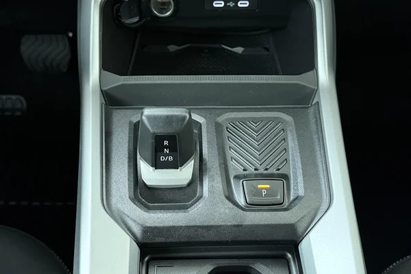 Dacia Bigster Hybrid (2026) — foto 4 van 16