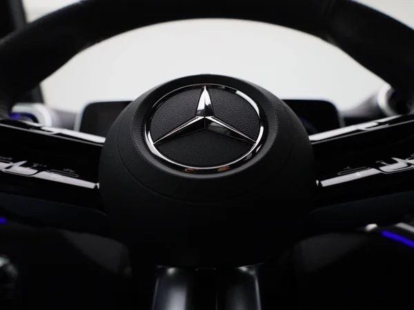 Mercedes-Benz GLC (2025) — foto 27 van 49