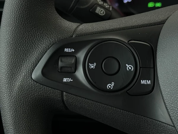 OPEL Combo (2021) — foto 9 van 27