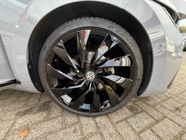 VOLKSWAGEN Arteon (2020) — foto 16 van 23