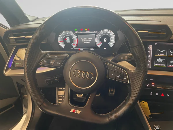 AUDI A3 Sportback (2024) — foto 19 van 20