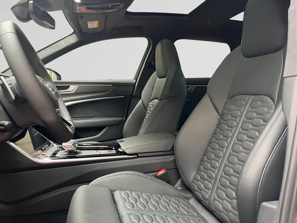 AUDI RS6 Avant (2025) — foto 6 van 18