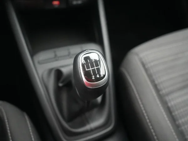 Kia Stonic (2025) — foto 8 van 20