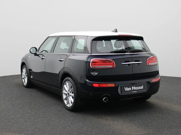 MINI Clubman (2023) — foto 12 van 32