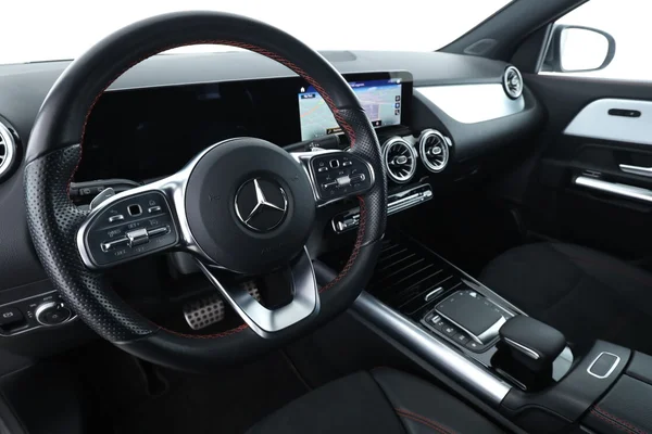 Mercedes-Benz GLA-Klasse (2022) — foto 2 van 16