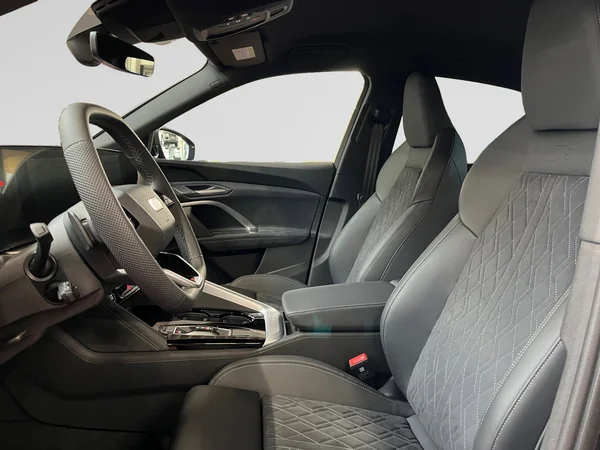 AUDI Q5 Sportback (2025) — foto 8 van 19