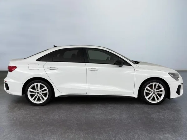 AUDI A3 Sedan Dsl (2022) — foto 32 van 37