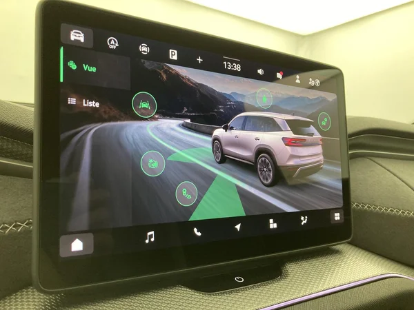 SKODA Kodiaq (2025) — foto 16 van 36