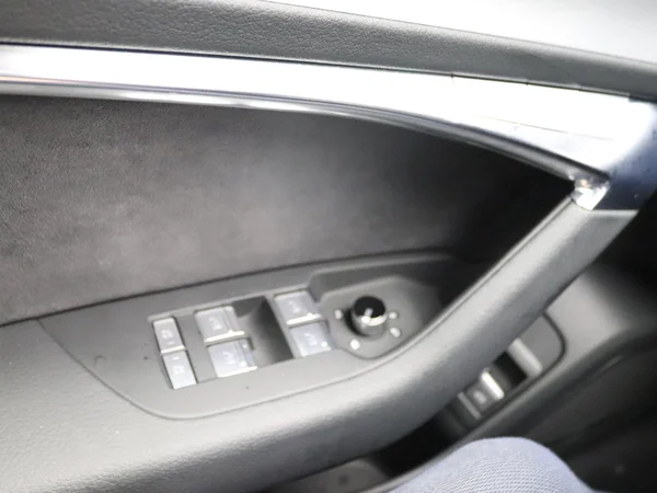 AUDI A6 Avant (2024) — foto 18 van 30