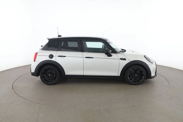 MINI MINI (2023) — foto 13 van 16