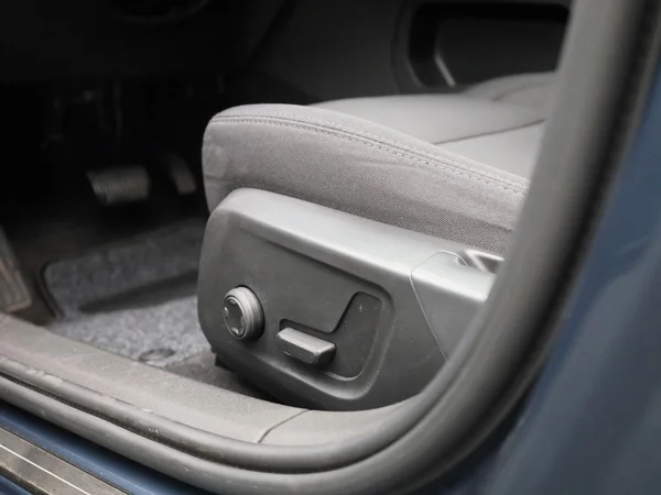 Polestar 2 (2023) — foto 22 van 41