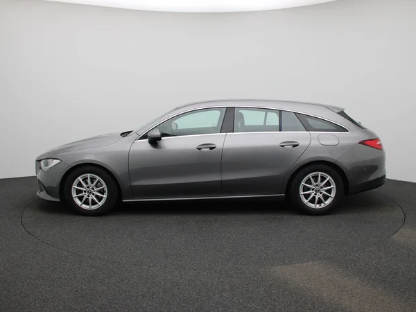 Mercedes-Benz CLA (2022) — foto 34 van 40