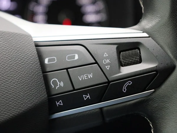 SEAT Leon (2023) — foto 16 van 37