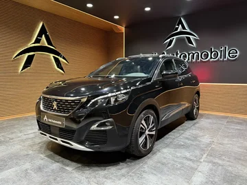 Peugeot 3008 eb7b6e09-eb8e-408a-aced-3c388658c7e2