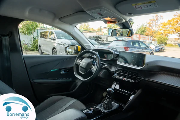 Peugeot 208 (2021) — foto 15 van 31