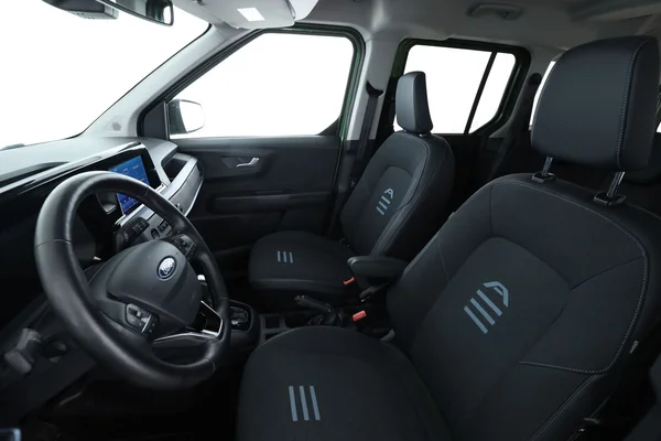 Ford Tourneo (2025) — foto 16 van 16