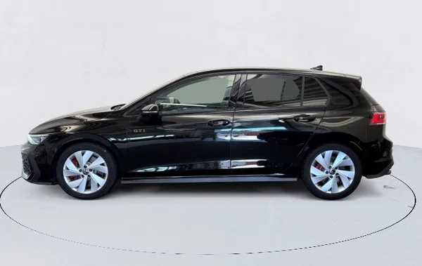 Volkswagen Golf VIII GTI (2024) — foto 7 van 14