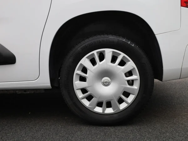 Opel Combo (2023) — foto 5 van 38