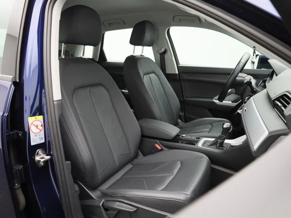 Audi Q3 (2022) — foto 28 van 38
