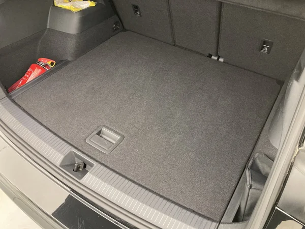 VOLKSWAGEN Tiguan (2025) — foto 15 van 36