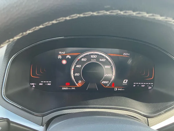 SEAT Arona (2024) — foto 17 van 25