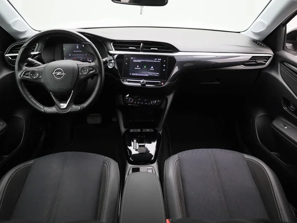 Opel Corsa (2022) — foto 35 van 36