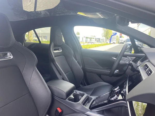 Jaguar I-PACE (2025) — foto 2 van 31