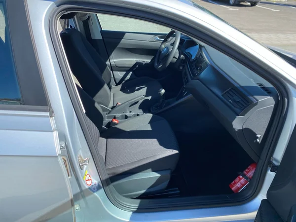 VOLKSWAGEN Polo (2018) — foto 4 van 17