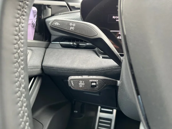 AUDI A6 Avant e-tron (2025) — foto 3 van 24