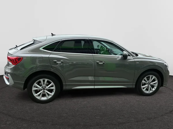 AUDI Q3 Sportback (2025) — foto 24 van 24