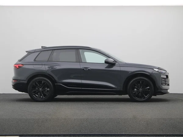 AUDI Q6 e-tron (2026) — foto 25 van 27