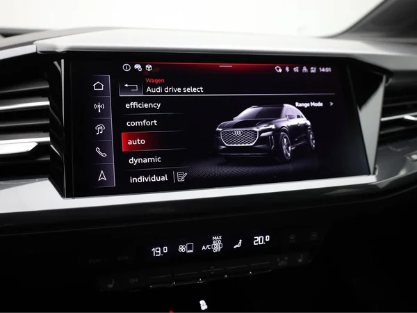 AUDI Q4 e-tron (2025) — foto 16 van 25