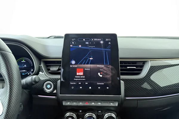 Renault Arkana E-TECH (HEV) (2023) — foto 3 van 19