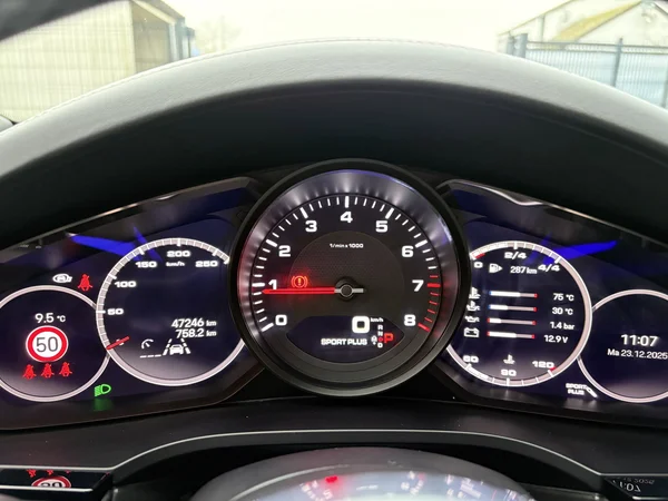 PORSCHE Cayenne Coupé (2021) — foto 26 van 26