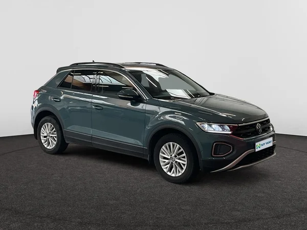 VOLKSWAGEN T-Roc (2022) — foto 20 van 22