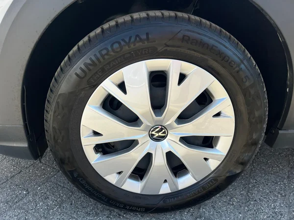 VOLKSWAGEN Taigo (2023) — foto 15 van 24